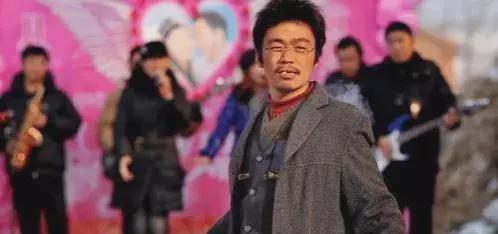 半岛·综合体育(中国)官方网站全世界都行动起来把那个草根又傻根还没文化的王宝强榨(图15)